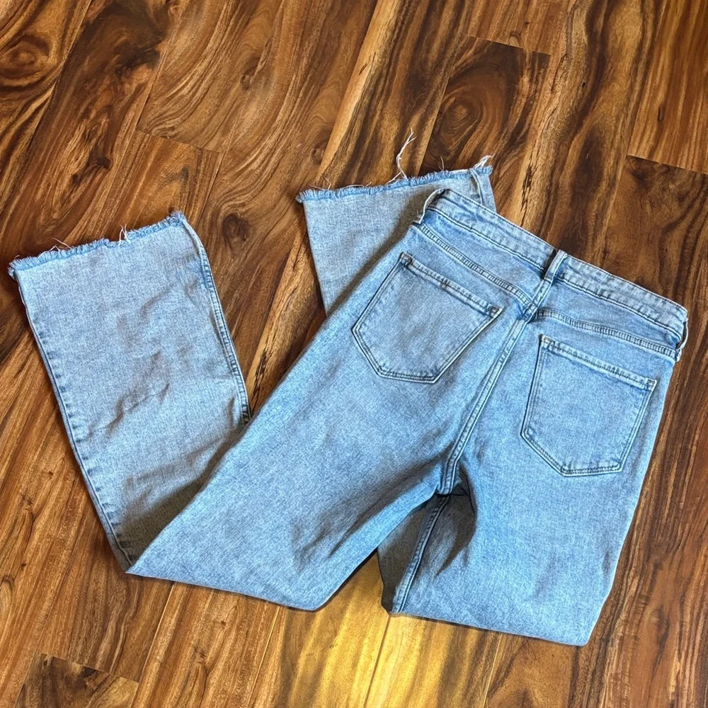 Old Navy Light Blue Flare Jeans size 6 - Picture 8 of 10